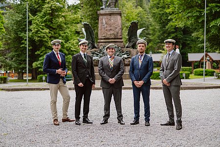 file:current:caption