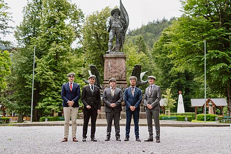 file:current:caption